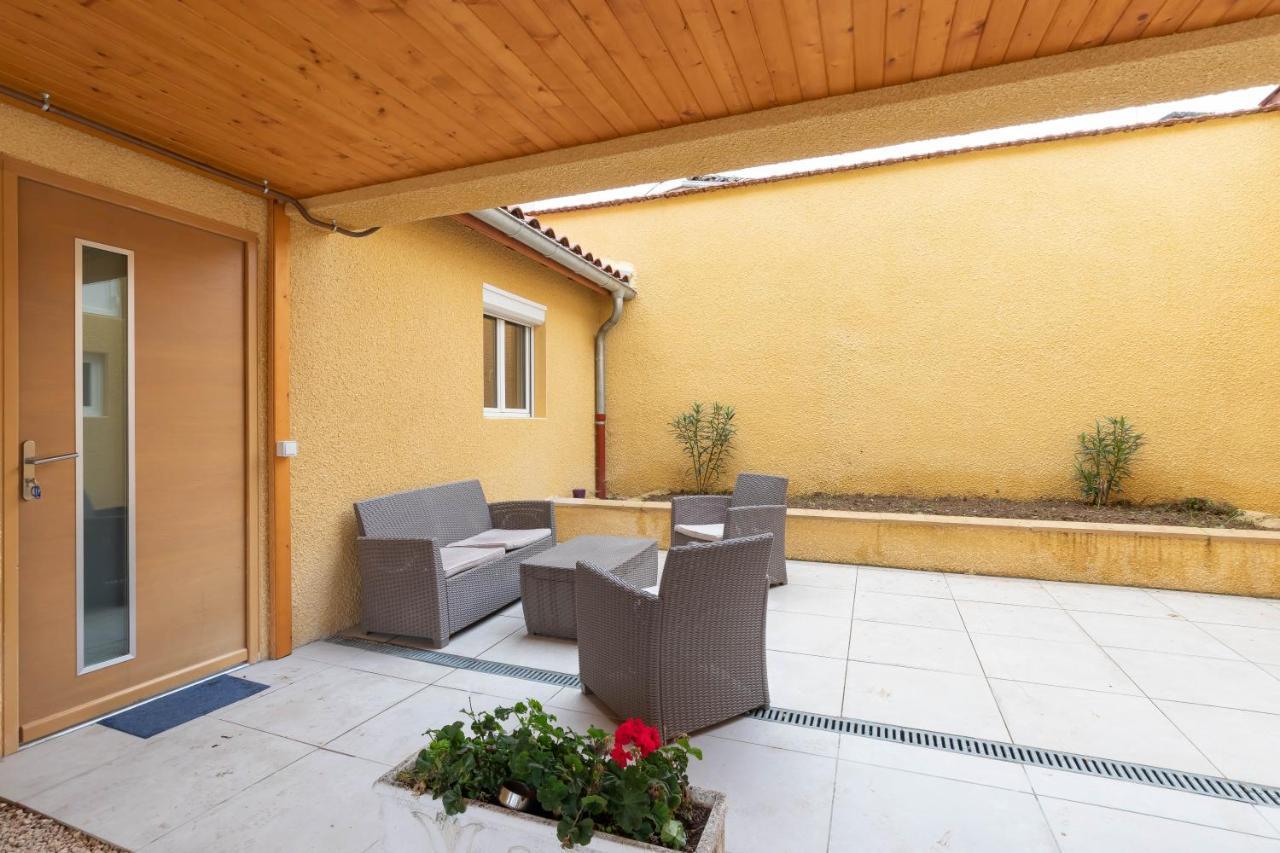 La Cascade Apartment Mâcon Екстериор снимка